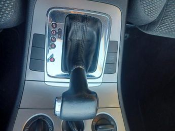 Volkswagen Passat 2.0 FSI SE Tiptronic Euro 4 4dr