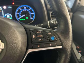 Nissan Leaf 39kWh Tekna Hatchback 5dr Electric Auto (150 ps)