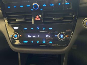 Hyundai IONIQ 1.6 h-GDi Premium Hatchback 5dr Petrol Hybrid DCT Euro 6 (s/s) (