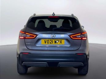 Nissan Qashqai 1.3 DIG-T N-Motion SUV 5dr Petrol Manual Euro 6 (s/s) (140 ps)