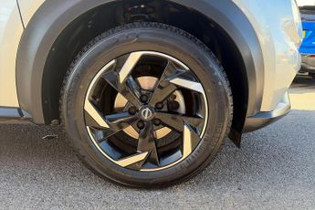 Nissan Juke 1.6 Hybrid N-Connecta 5dr Auto