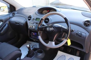 Toyota Yaris 1.5 VVT-i T Sport 3dr