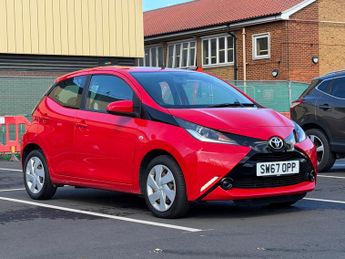 Toyota AYGO 1.0 VVT-i x-play Euro 6 5dr