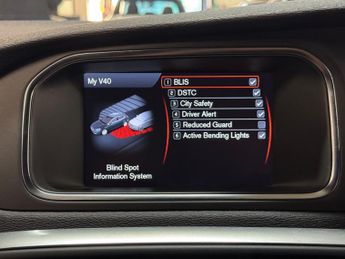 Volvo V40 2.0 T5 R-Design Lux Nav Hatchback 5dr Petrol Geartronic Euro 6 (