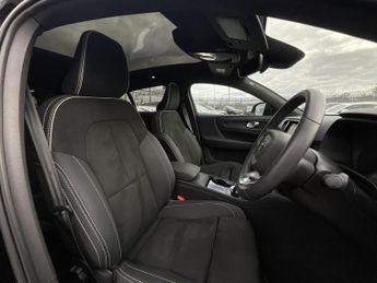 Volvo C40 CORE RECHARGE EV