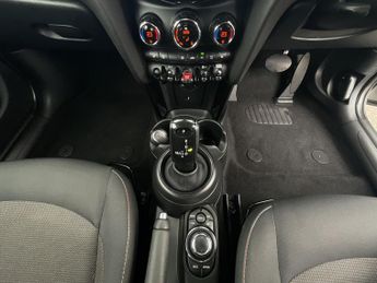 Mini Hatch COOPER CLASSIC AUTO