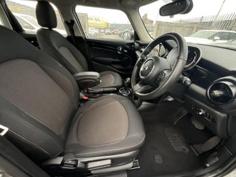 Mini Hatch COOPER CLASSIC AUTO