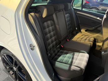 Volkswagen Golf 2.0 TDI BlueMotion Tech GTD DSG Euro 6 (s/s) 5dr