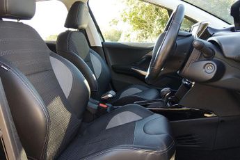 Peugeot 2008 1.2 PureTech Allure EAT Euro 6 (s/s) 5dr