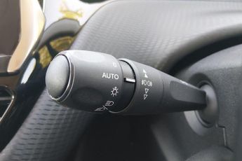 Peugeot 2008 1.2 PureTech Allure EAT Euro 6 (s/s) 5dr