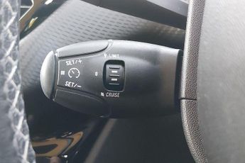 Peugeot 2008 1.2 PureTech Allure EAT Euro 6 (s/s) 5dr