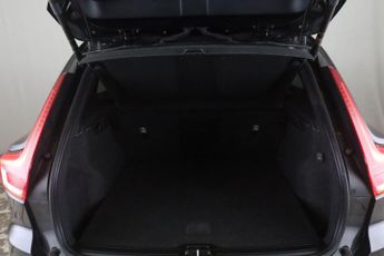 Volvo XC40 1.5h T5 Twin Engine Recharge 10.7kWh R-Design Auto Euro 6 (s/s) 