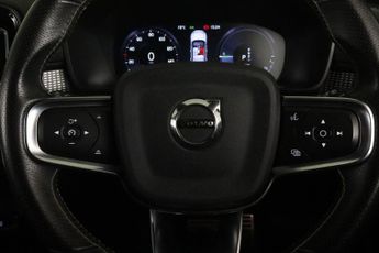Volvo XC40 1.5h T5 Twin Engine Recharge 10.7kWh R-Design Auto Euro 6 (s/s) 
