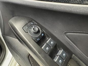 Ford Focus 1.0T EcoBoost MHEV ST-Line DCT Euro 6 (s/s) 5dr