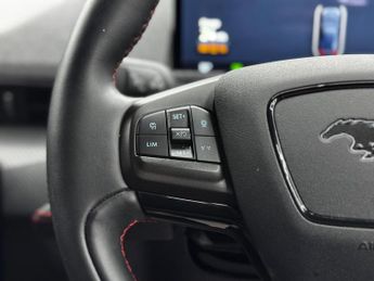 Ford Mustang Mach-E Standard Range 70kWh AWD 5dr