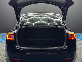 Tesla Model 3 (Dual Motor) Performance Auto 4WDE 4dr (Performance Upgrade)