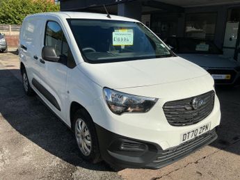 Vauxhall Combo 1.5 Turbo D 2300 Dynamic L2 H1 Euro 6 4dr