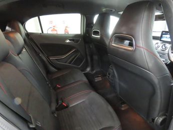 Mercedes-Benz GLA 2.1 GLA200d AMG Line 7G-DCT Euro 6 (s/s) 5dr