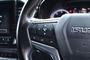 Isuzu D-Max 1.9 TD V-Cross Auto 4WD Euro 6 (s/s) 4dr