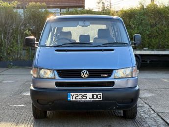 Volkswagen Caravelle 2.5 TD Bus 4dr (8 Seats)