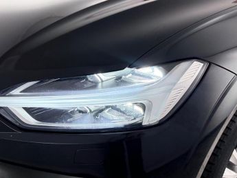Volvo XC60 2.0 D4 Momentum Pro SUV 5dr Diesel Auto AWD Euro 6 (s/s) (190 ps