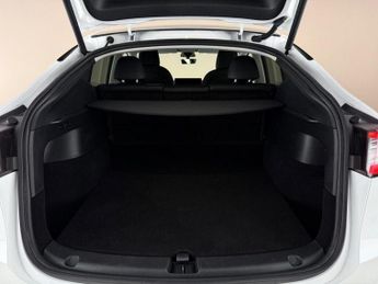 Tesla Model Y (Dual Motor) Long Range SUV 5dr Electric Auto 4WDE (384 bhp)