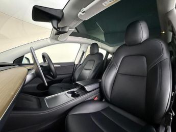 Tesla Model Y (Dual Motor) Long Range SUV 5dr Electric Auto 4WDE (384 bhp)