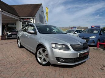 Skoda Octavia 1.6 TDI SE Sport Hatchback 5dr Diesel Manual Euro 6 (s/s) (110 p