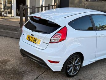 Ford Fiesta 1.0T EcoBoost ST-Line Euro 6 (s/s) 3dr