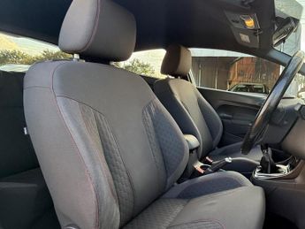 Ford Fiesta 1.0T EcoBoost ST-Line Euro 6 (s/s) 3dr
