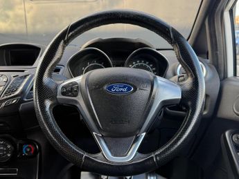 Ford Fiesta 1.0T EcoBoost ST-Line Euro 6 (s/s) 3dr