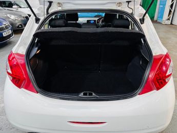 Peugeot 208 1.4 e-HDi Active EGC Euro 5 (s/s) 5dr