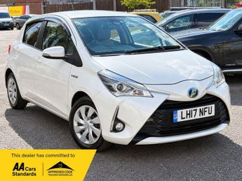 Toyota Yaris 1.5 VVT-h Design Hatchback 5dr Petrol Hybrid E-CVT Euro 6 (s/s) 