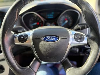 Ford Focus 1.0T EcoBoost Zetec Euro 5 (s/s) 5dr