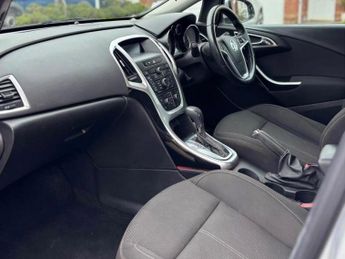 Vauxhall Astra 1.6 16v Exclusiv Auto Euro 5 5dr