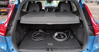 Volvo XC40 1.5h T4 Recharge 10.7kWh Plus Auto Euro 6 (s/s) 5dr