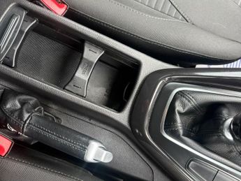 Ford Focus 1.0T EcoBoost Titanium Euro 6 (s/s) 5dr