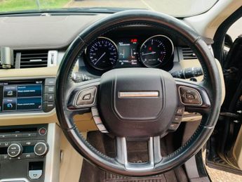 Land Rover Range Rover Evoque 2.2 SD4 Pure Auto 4WD Euro 5 (s/s) 5dr
