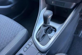 Toyota Yaris 1.5 VVT-h Design E-CVT Euro 6 (s/s) 5dr