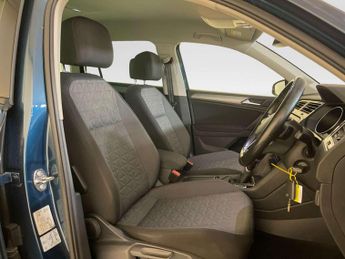 Volkswagen Tiguan 2.0 TDI Life SUV 5dr Diesel DSG Euro 6 (s/s) (150 ps)
