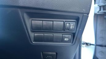 Toyota Yaris 1.5 VVT-h Design Hatchback 5dr Petrol Hybrid E-CVT Euro 6 (s/s) 