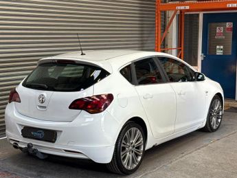 Vauxhall Astra 2.0 CDTi SRi VX Line Auto Euro 5 5dr