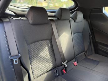 Toyota C-HR 1.8 VVT-h Icon CVT Euro 6 (s/s) 5dr