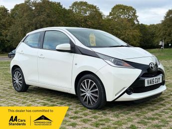 Toyota AYGO 1.0 VVT-i x-play Hatchback 5dr Petrol Manual Euro 5 Euro 5 (68 p