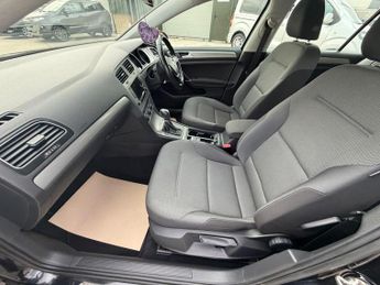 Volkswagen Golf 1.6 TDI BlueMotion Tech SE DSG Euro 5 (s/s) 5dr