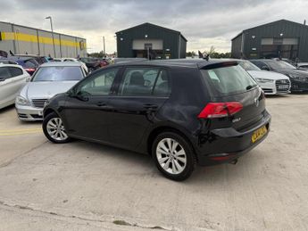 Volkswagen Golf 1.6 TDI BlueMotion Tech SE DSG Euro 5 (s/s) 5dr