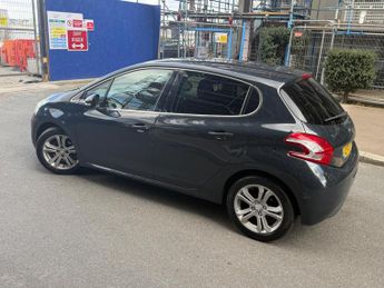 Peugeot 208 1.6 VTi Allure Auto Euro 5 5dr