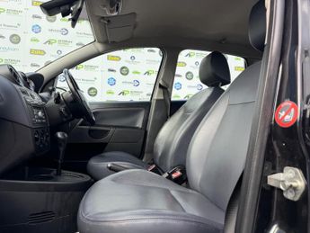Ford Fiesta 1.6 Ghia 5dr