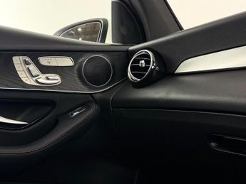 Mercedes-Benz GLC 2.1 GLC220d AMG Line (Premium) SUV 5dr Diesel G-Tronic+ 4MATIC E