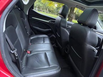 MG MG ZS 44.5kWh Exclusive Auto 5dr